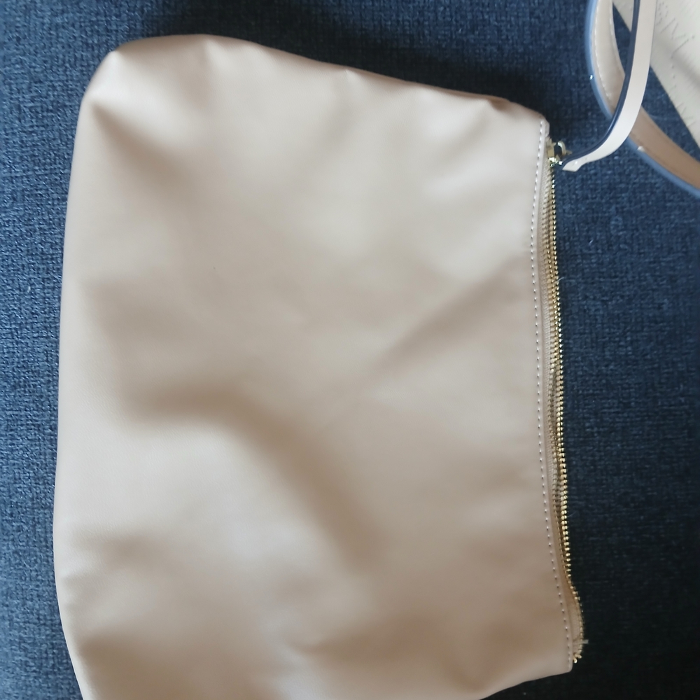 Steve Madden Beige Tote Bag - Picture 9 of 16